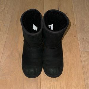 Black waterproof Ugg boots Size 2